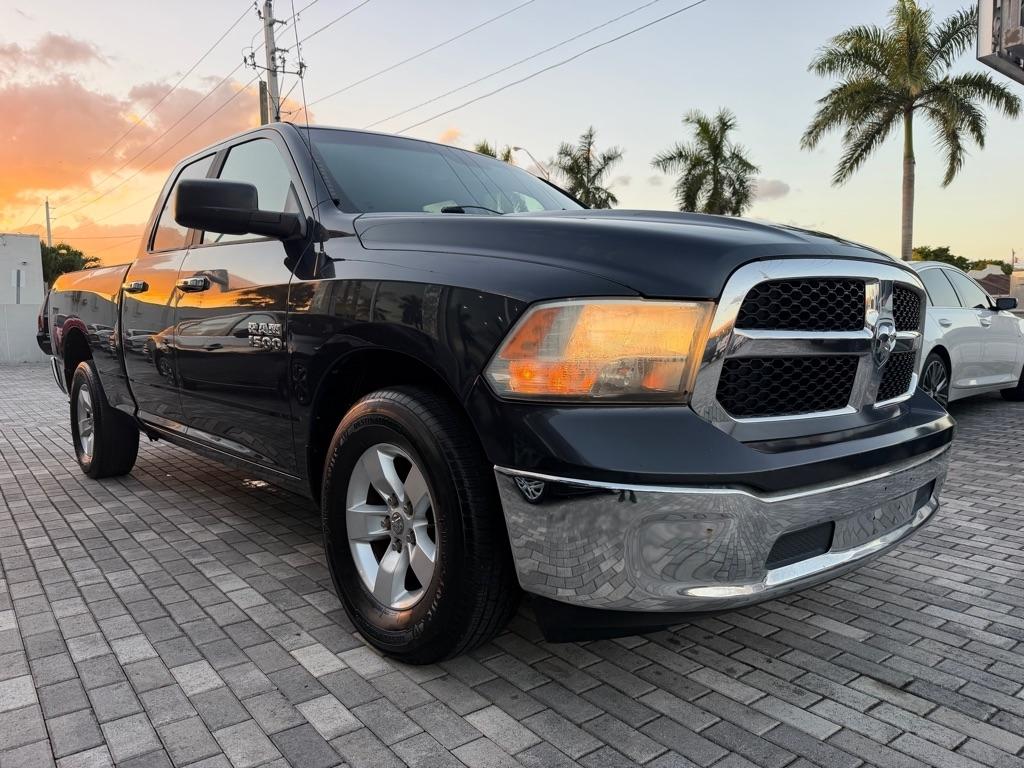 RAM 1500 2WD Quad Cab 140.5" SLT 2015