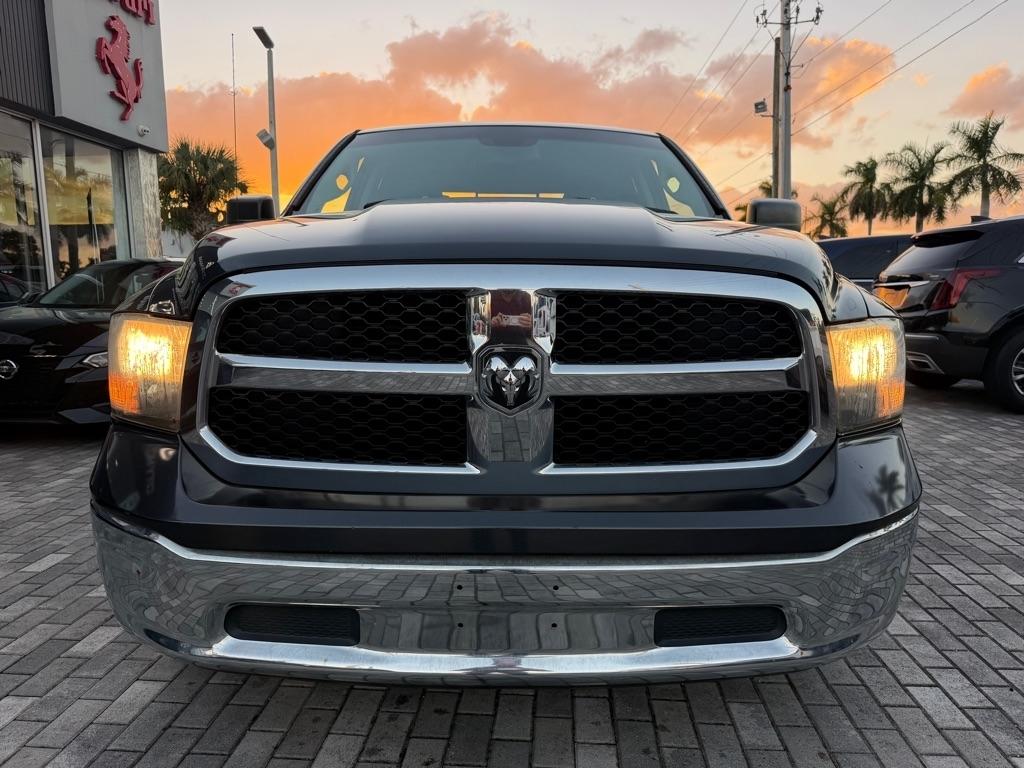 RAM 1500 2WD Quad Cab 140.5" SLT 2015