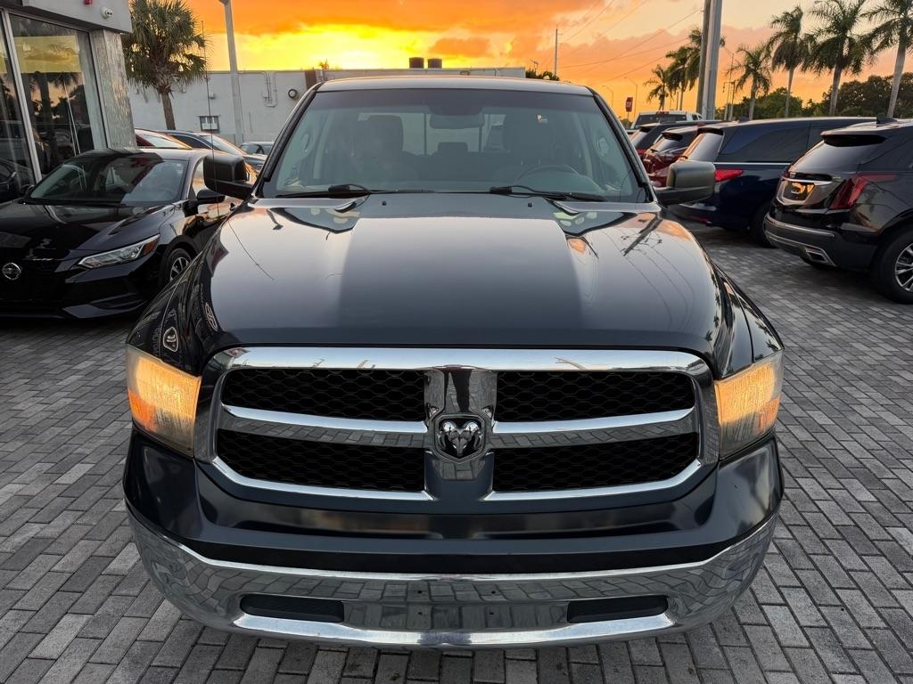RAM 1500 2WD Quad Cab 140.5" SLT 2015