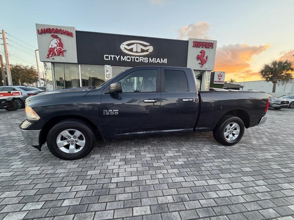 RAM 1500 2WD Quad Cab 140.5" SLT 2015