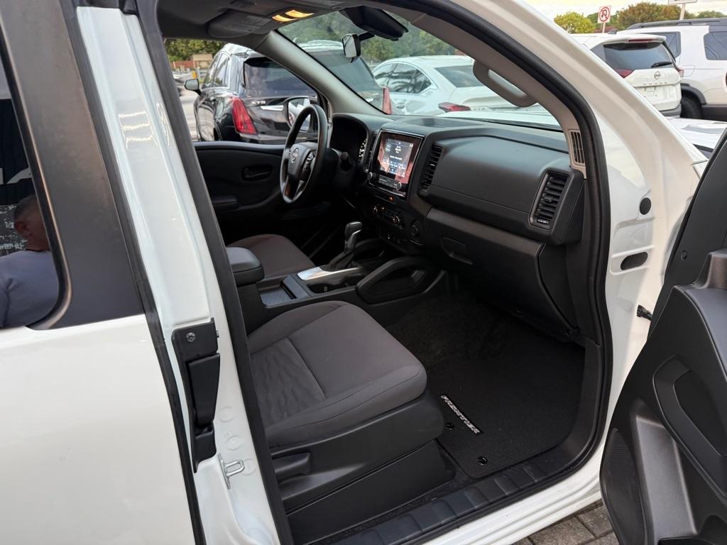 Nissan Frontier King Cab 4x2 S 2024