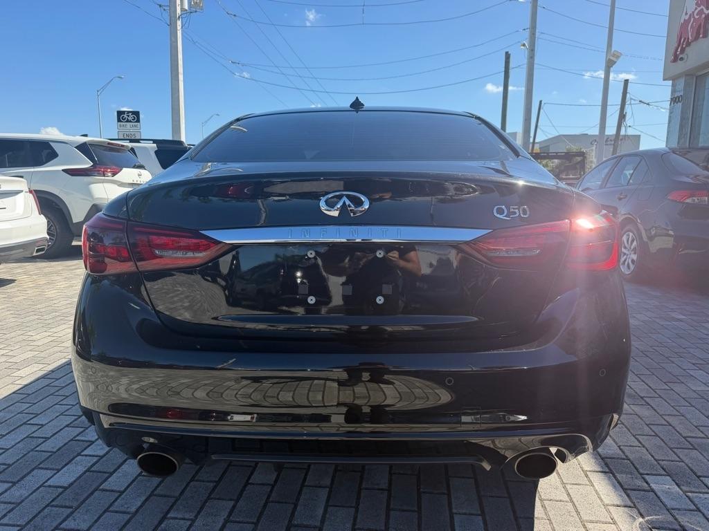 Infiniti Q50 LUXE RWD 2022