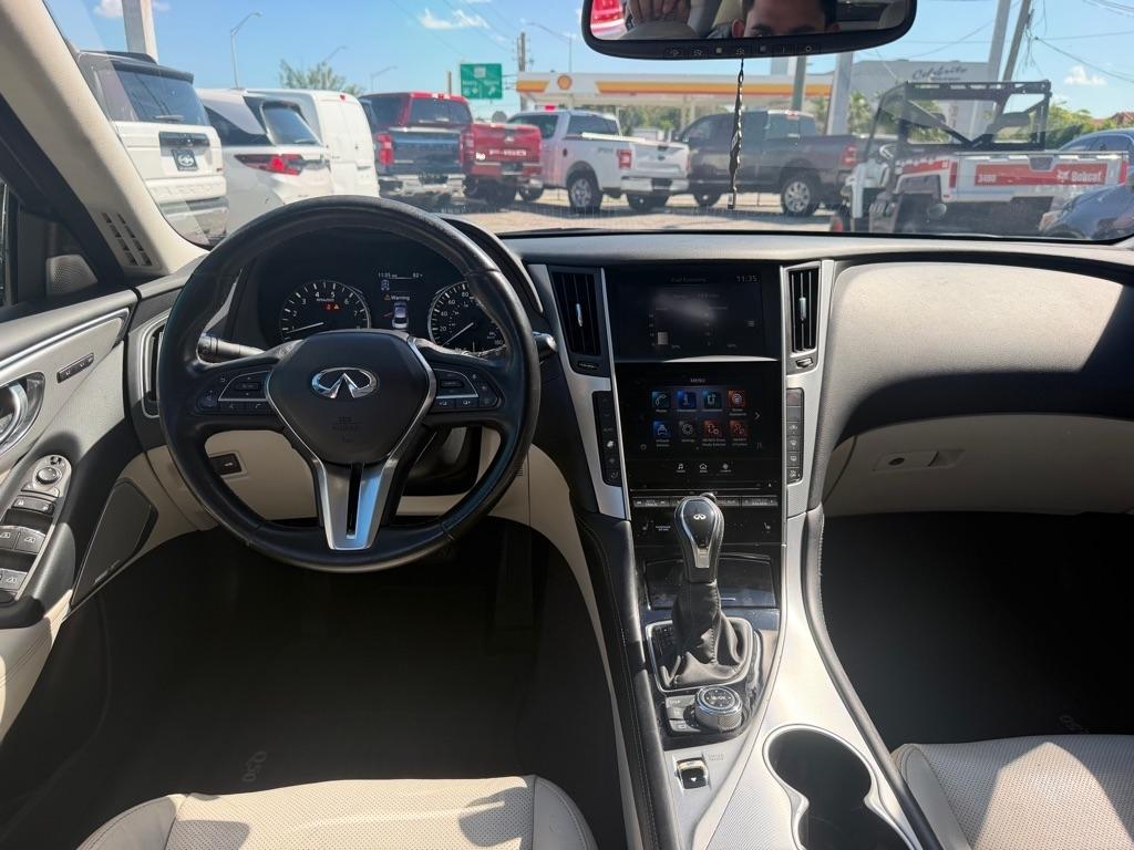 Infiniti Q50 LUXE RWD 2022