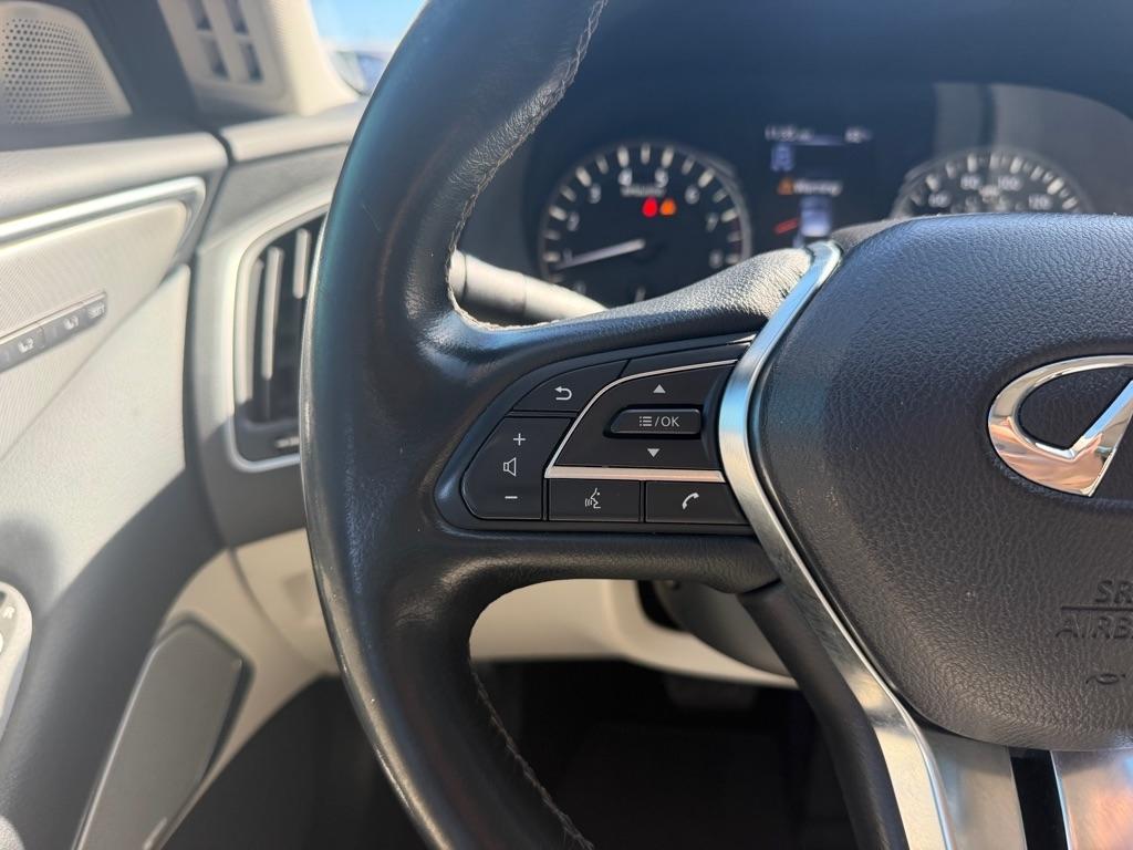 Infiniti Q50 LUXE RWD 2022