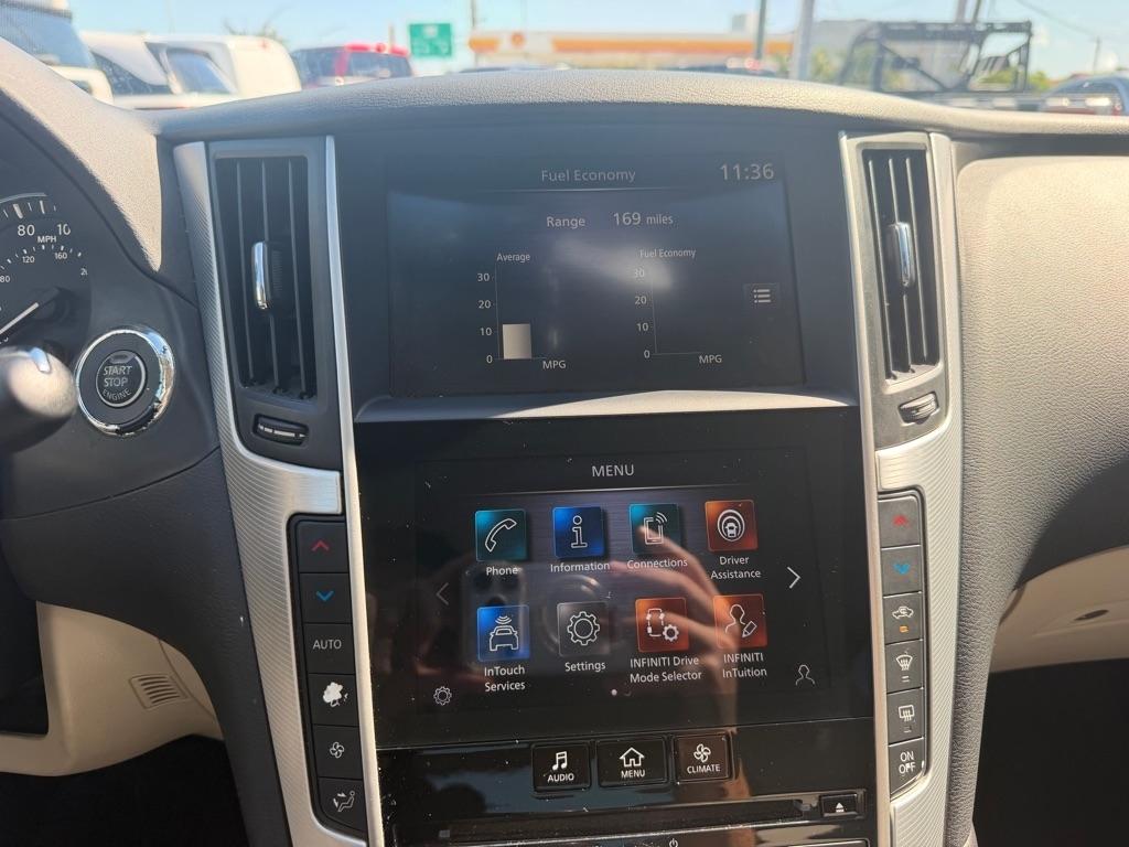 Infiniti Q50 LUXE RWD 2022