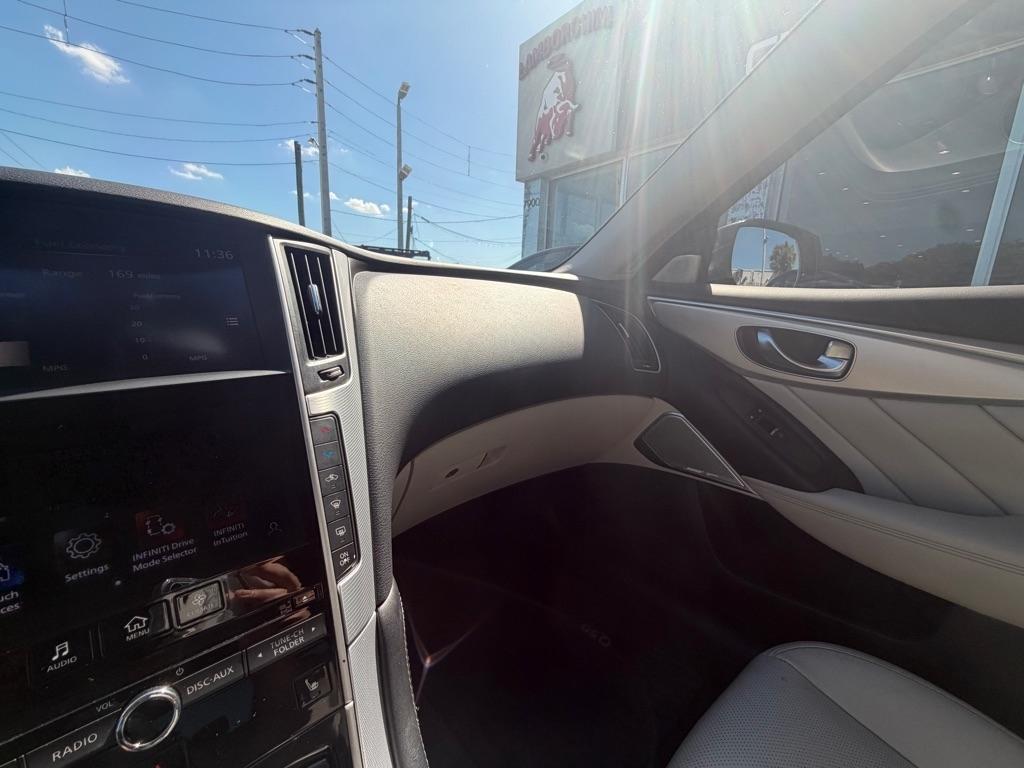Infiniti Q50 LUXE RWD 2022