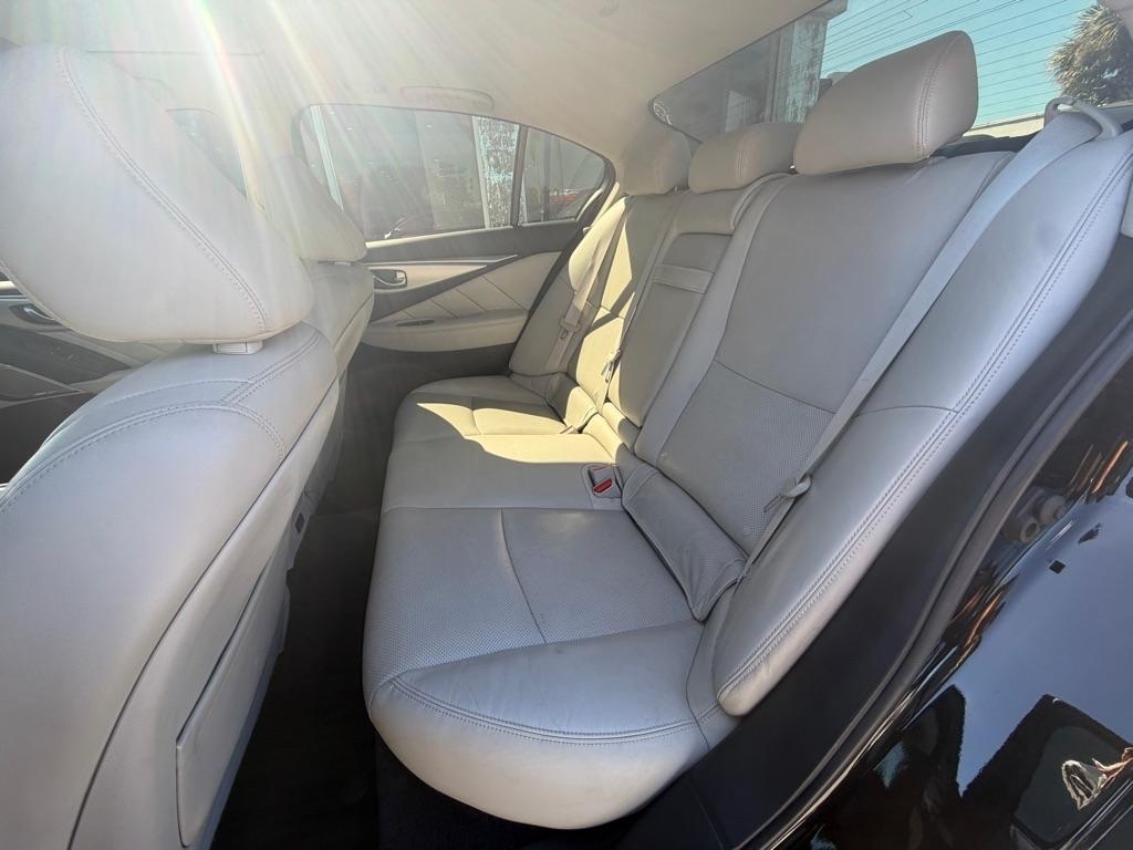 Infiniti Q50 LUXE RWD 2022