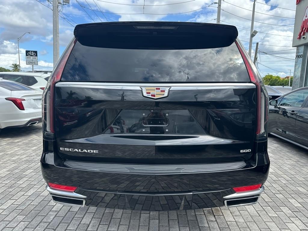 Cadillac Escalade 4WD 4dr Premium Luxury 2022