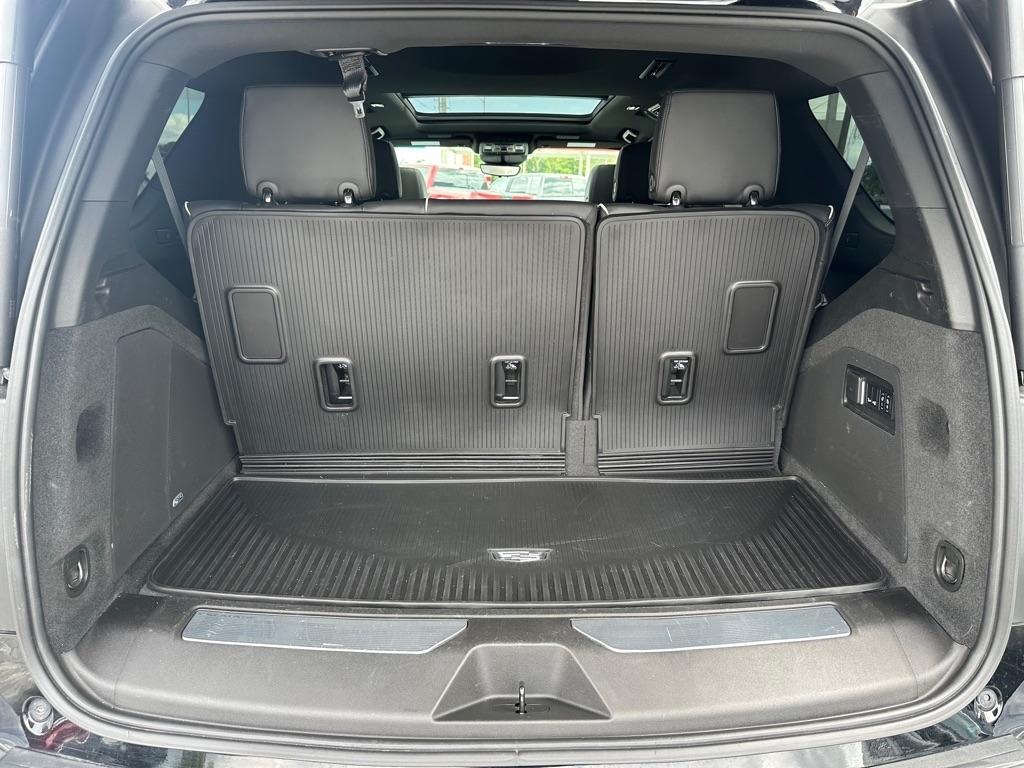 Cadillac Escalade 4WD 4dr Premium Luxury 2022