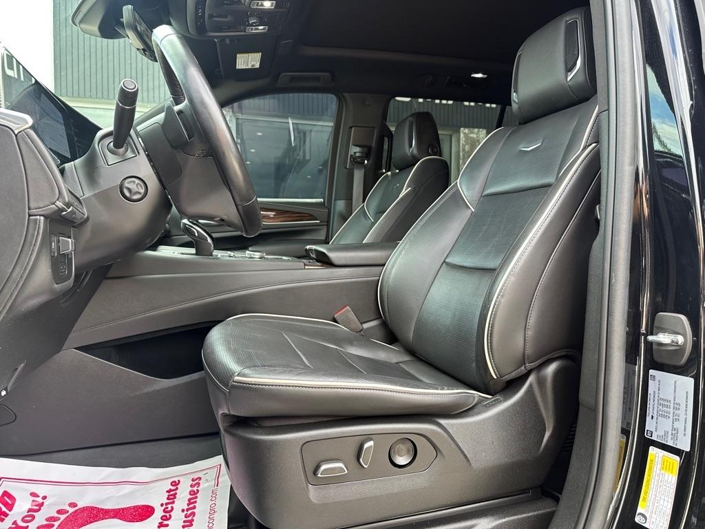 Cadillac Escalade 4WD 4dr Premium Luxury 2022