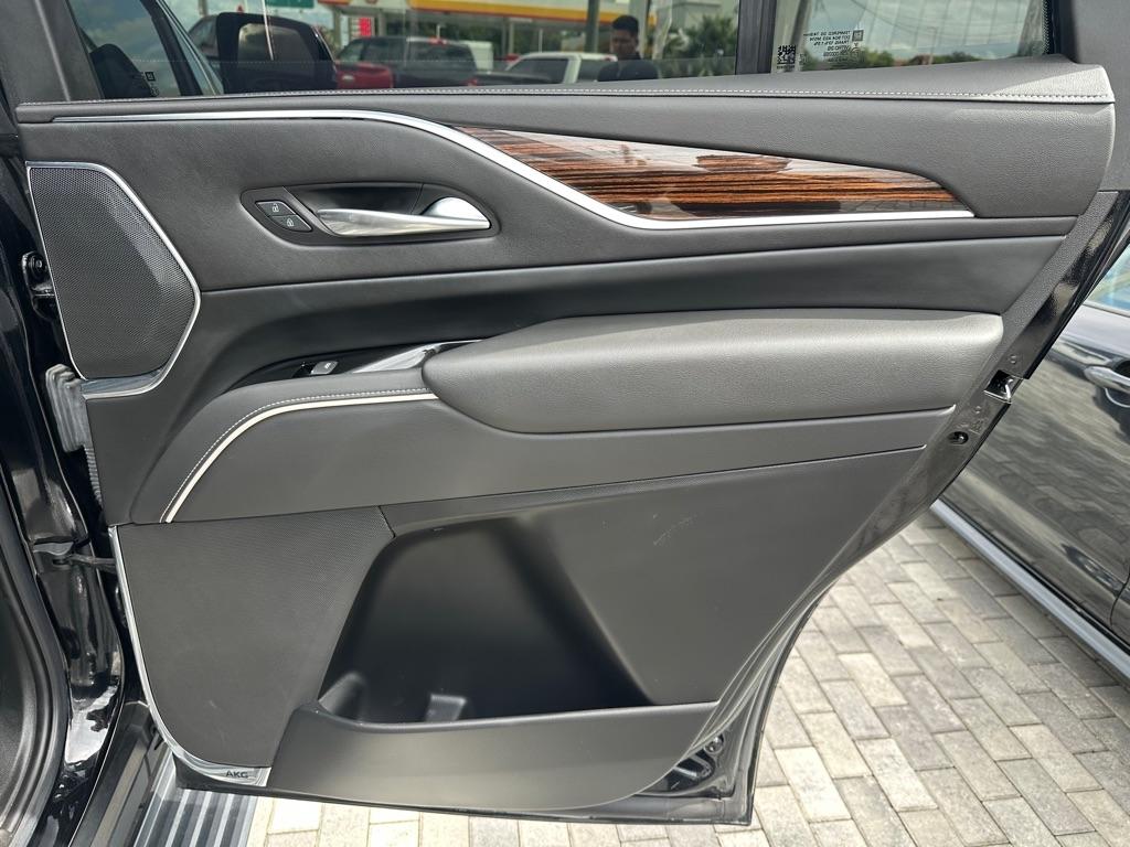 Cadillac Escalade 4WD 4dr Premium Luxury 2022