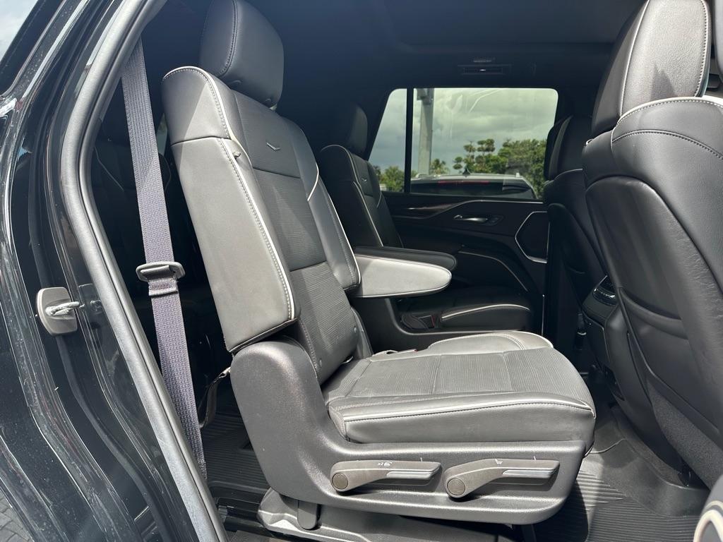 Cadillac Escalade 4WD 4dr Premium Luxury 2022