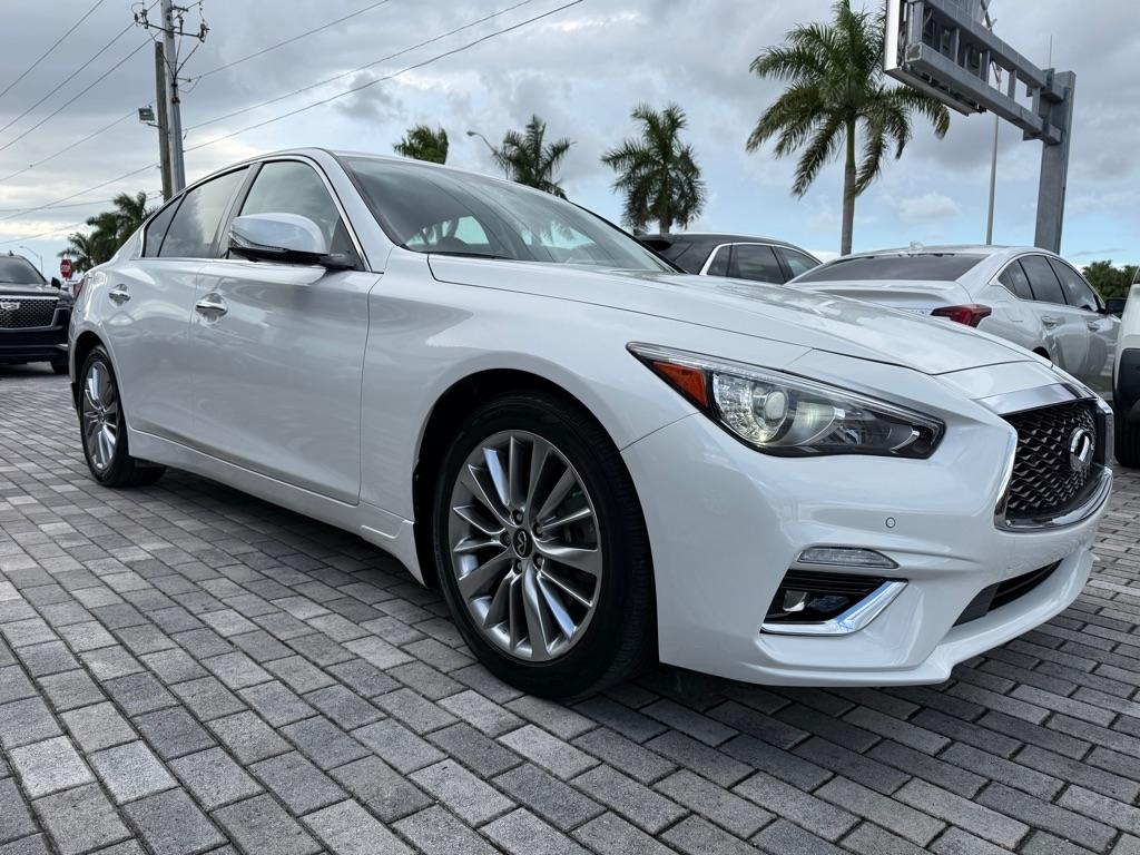 Infiniti Q50 LUXE AWD 2023
