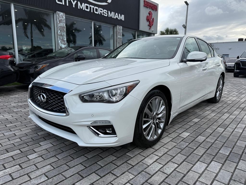 Infiniti Q50 LUXE AWD 2023