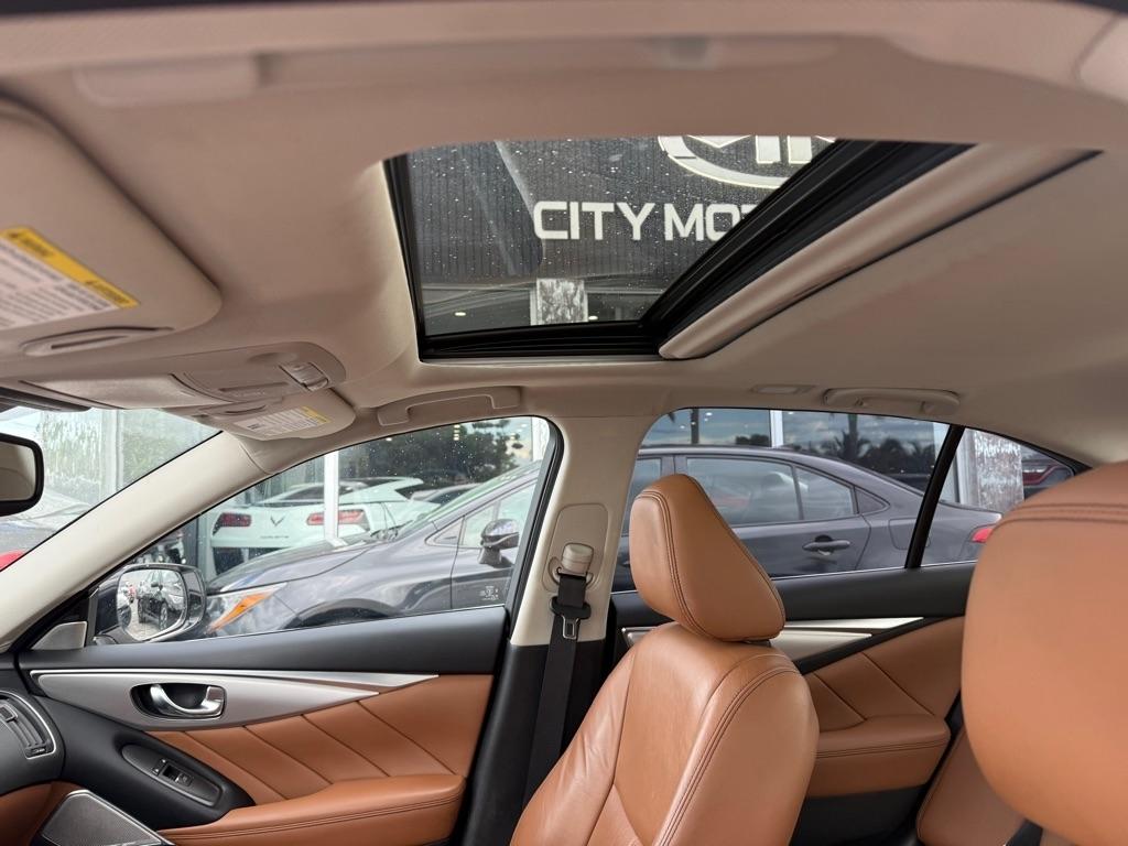 Infiniti Q50 LUXE AWD 2023