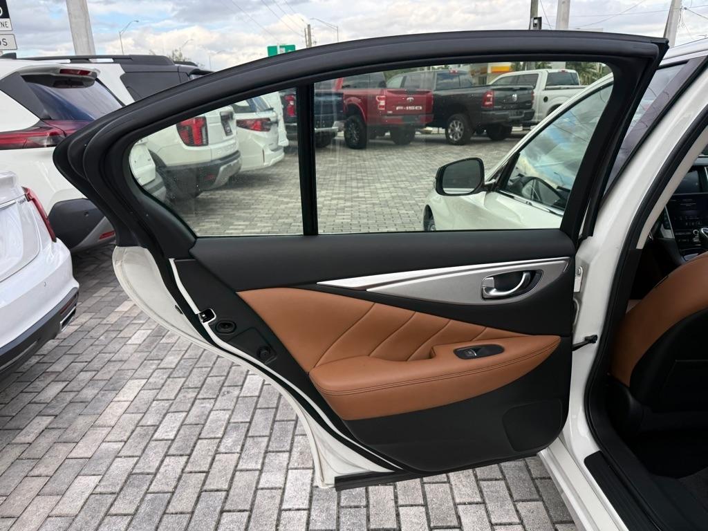Infiniti Q50 LUXE AWD 2023