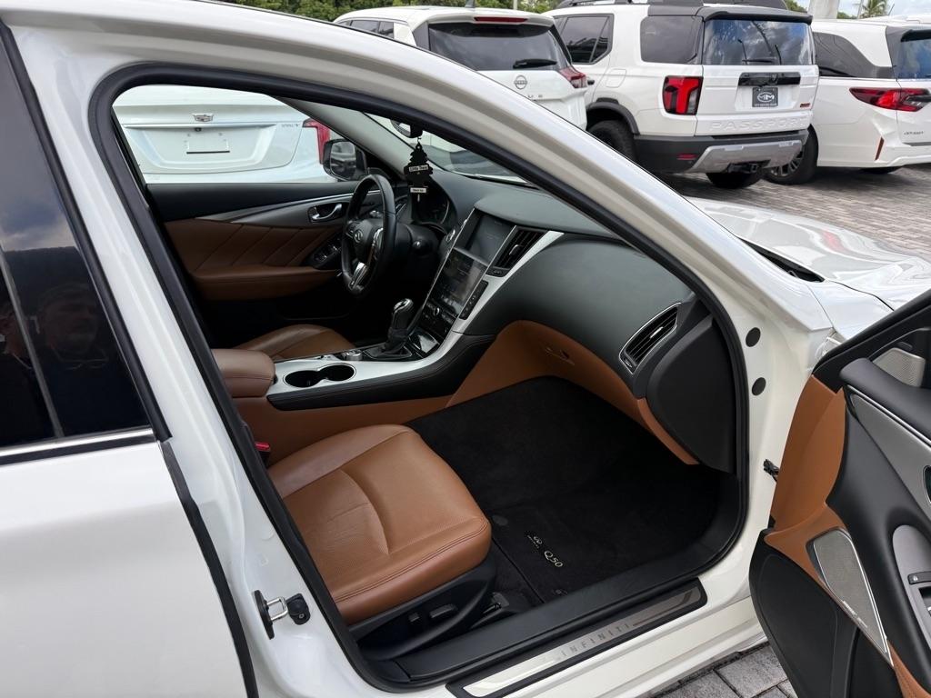 Infiniti Q50 LUXE AWD 2023