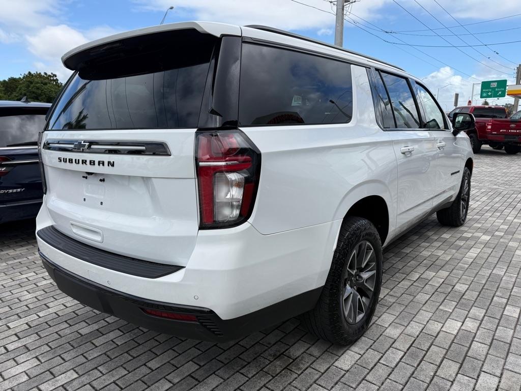 Chevrolet Suburban 4WD 4dr Z71 2024