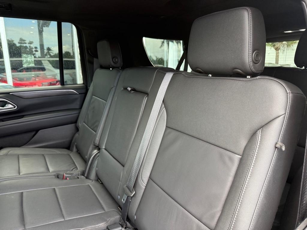 Chevrolet Suburban 4WD 4dr Z71 2024