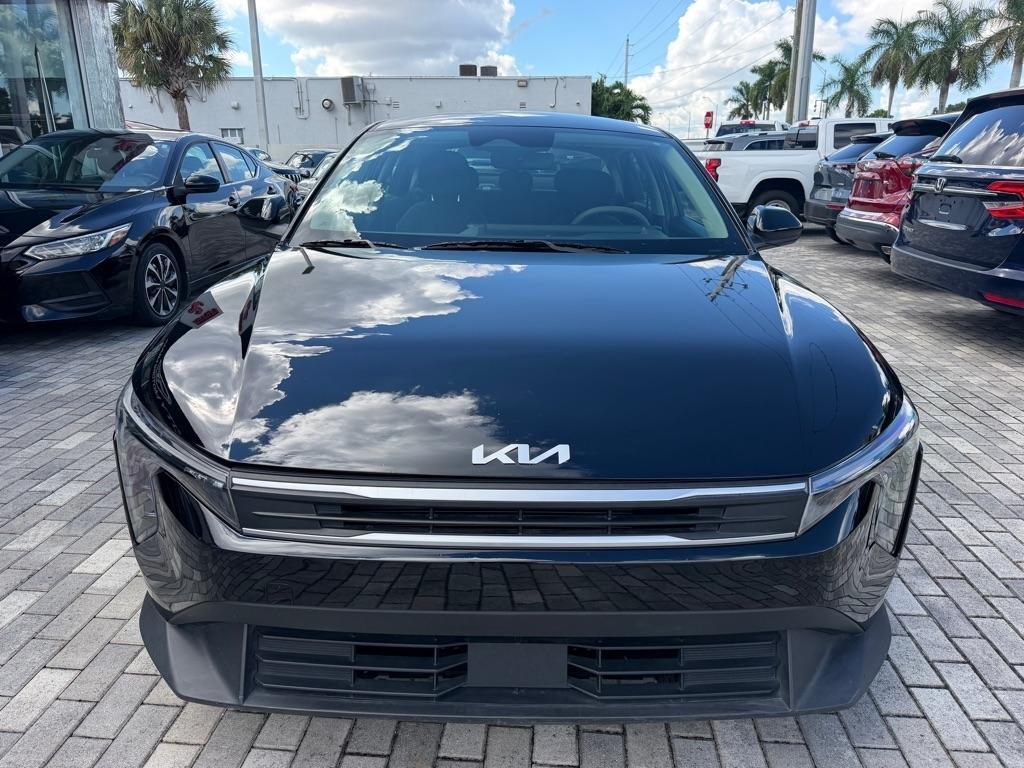 Kia K4 LXS FWD 2025