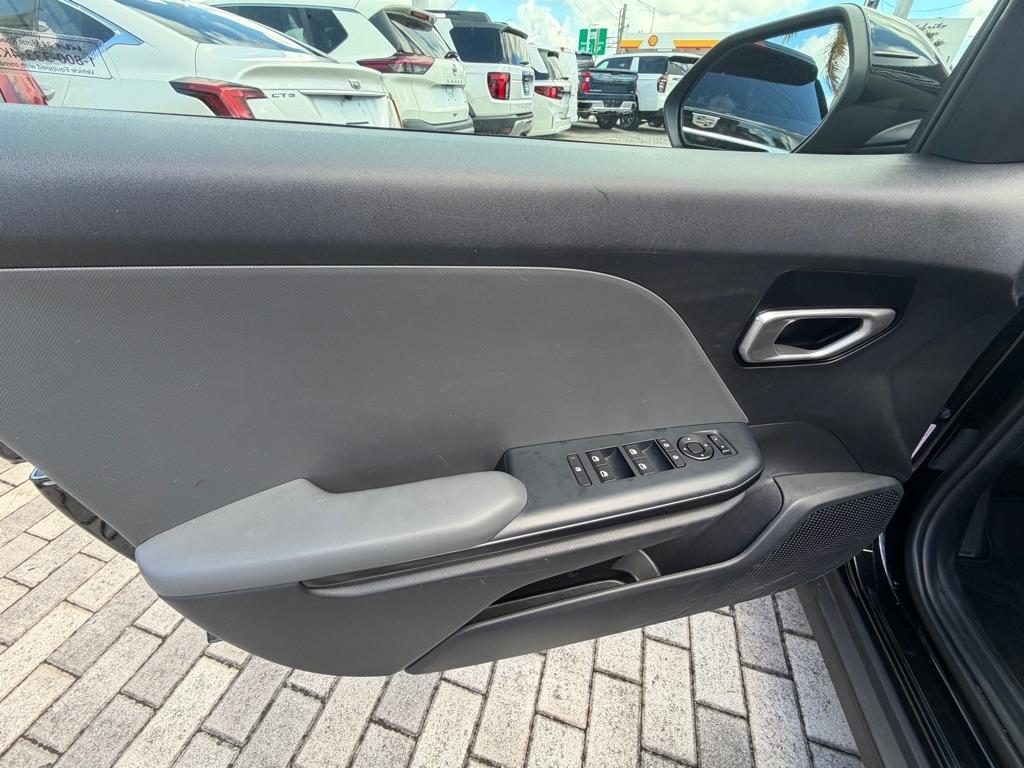 Kia K4 LXS FWD 2025