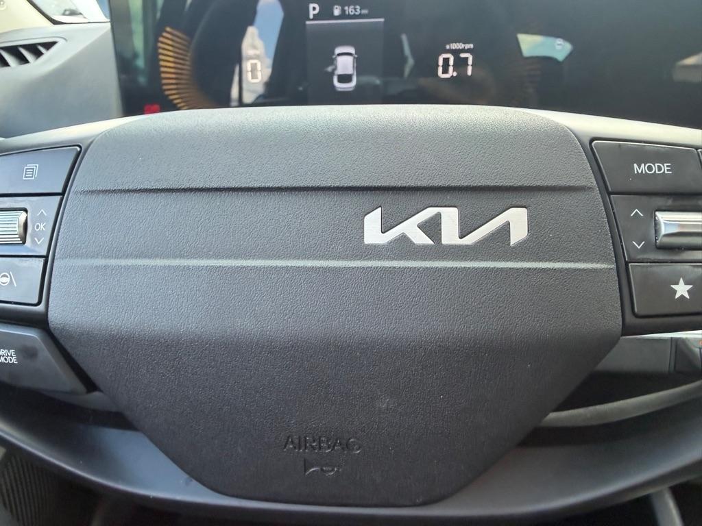Kia K4 LXS FWD 2025