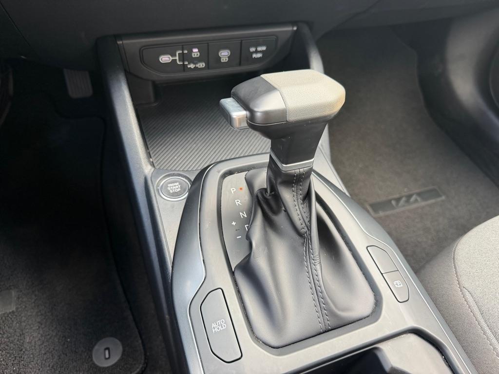 Kia K4 LXS FWD 2025