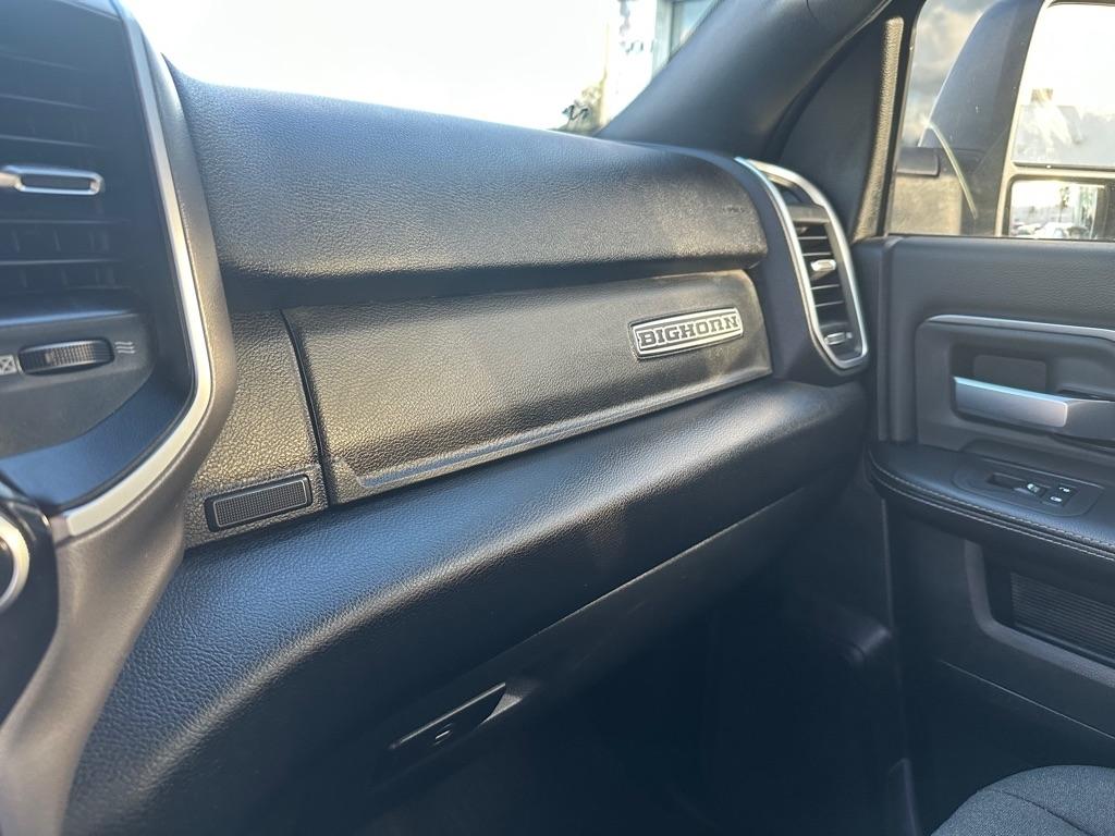 RAM 3500 Big Horn 4x4 Crew Cab 8' Box 2026