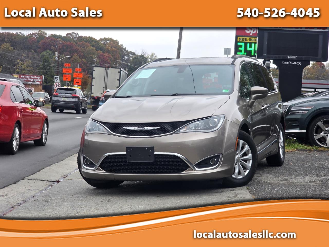 2017 Chrysler Pacifica Touring-L FWD