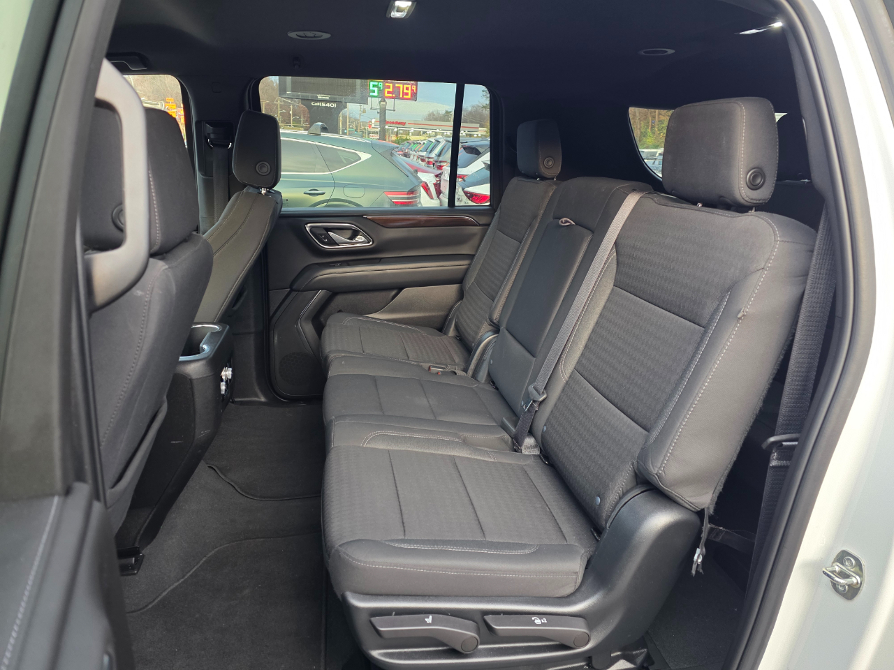 GMC Yukon XL 4WD 4dr SLE 2023