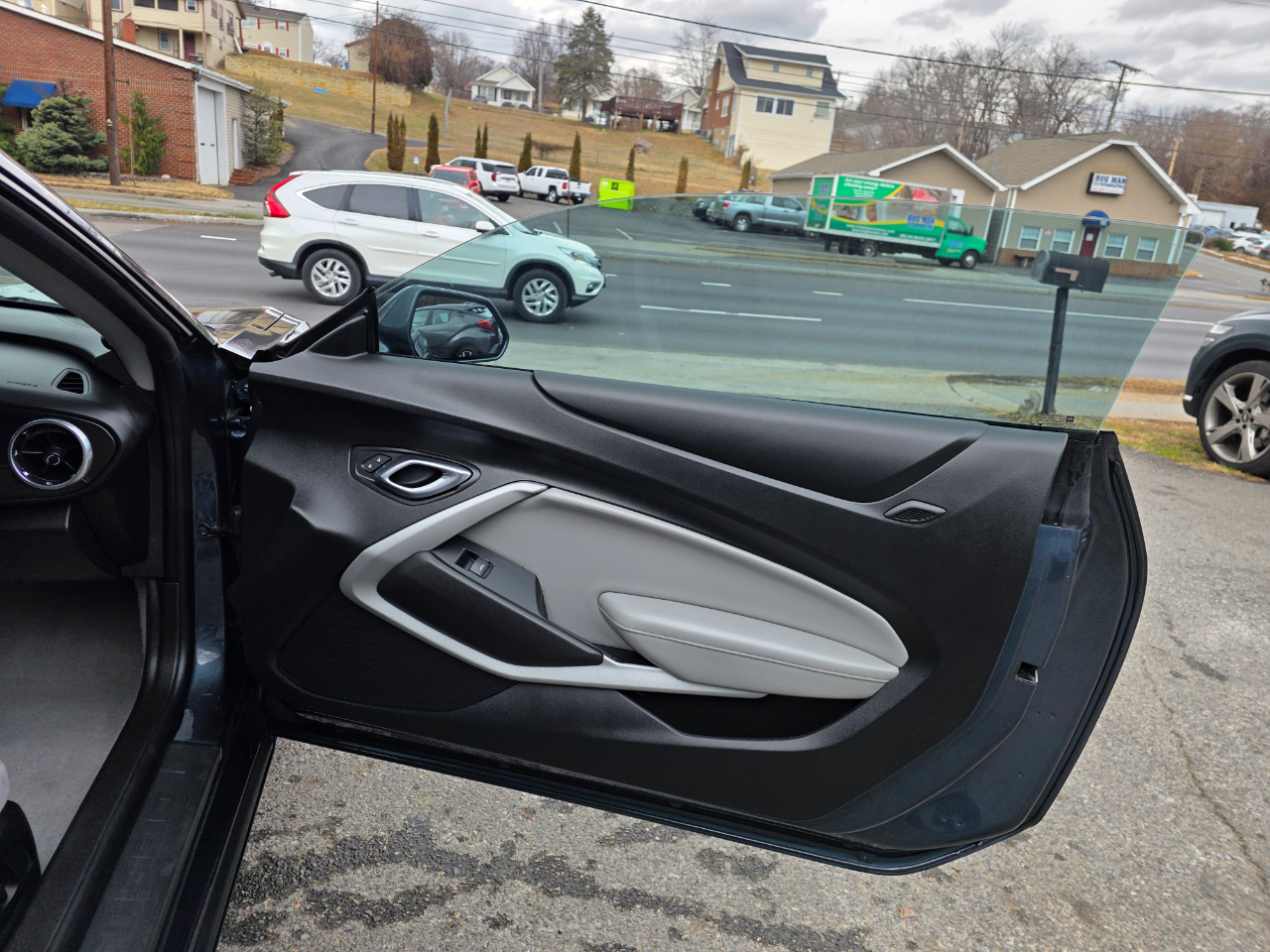 Chevrolet Camaro 2dr Cpe 1LS 2019