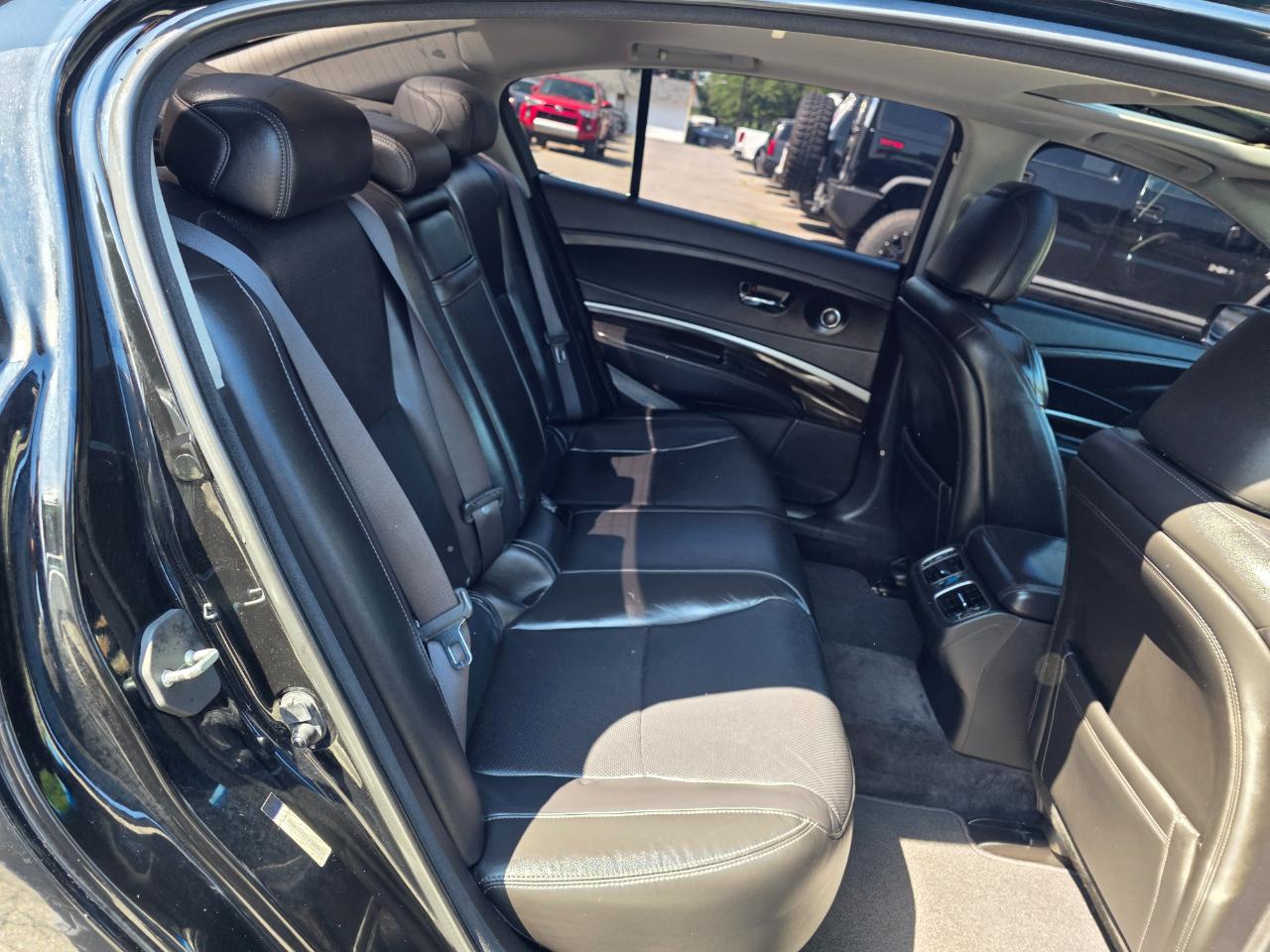 2016 Acura RLX Technology Package - Photo 16