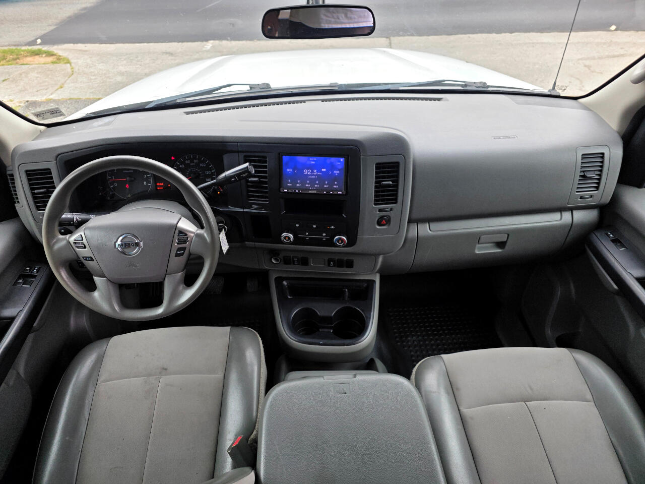 Nissan NV Cargo NV2500 HD High Roof V6 SV 2017 Nissan NV Cargo NV2500 HD High Roof V6 SV 2017