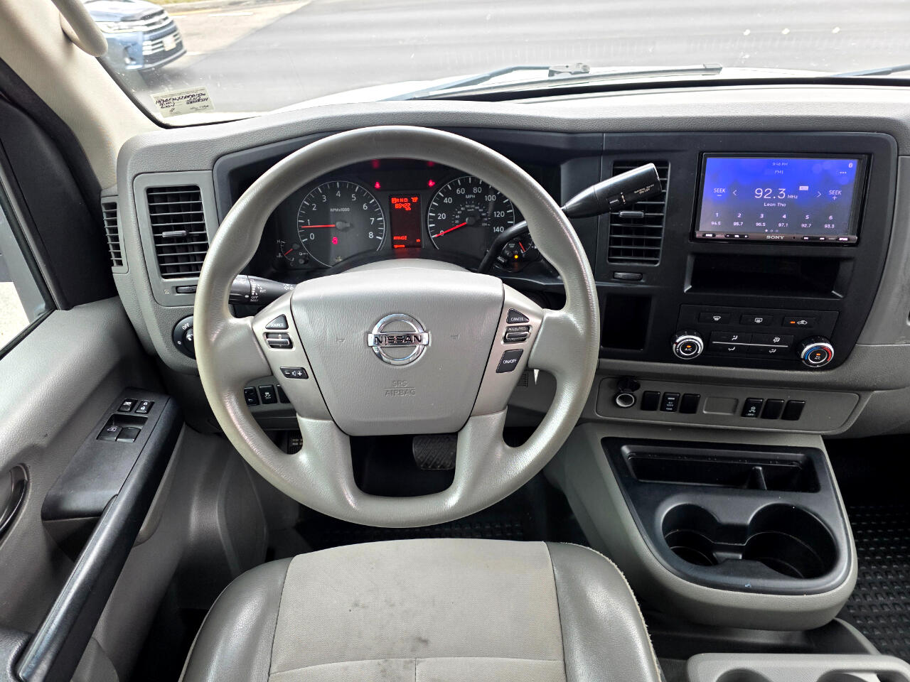 Nissan NV Cargo NV2500 HD High Roof V6 SV 2017 Nissan NV Cargo NV2500 HD High Roof V6 SV 2017