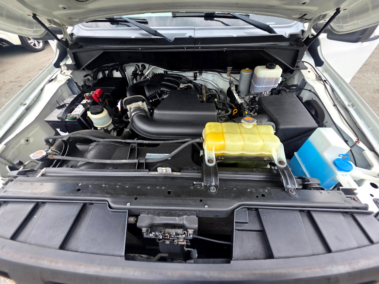 Nissan NV Cargo NV2500 HD High Roof V6 SV 2017 Nissan NV Cargo NV2500 HD High Roof V6 SV 2017