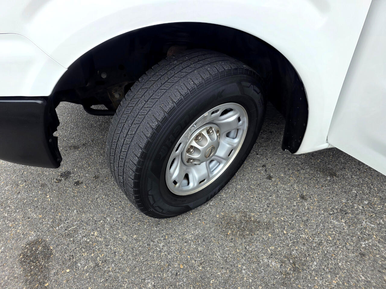 Nissan NV Cargo NV2500 HD High Roof V6 SV 2017 Nissan NV Cargo NV2500 HD High Roof V6 SV 2017