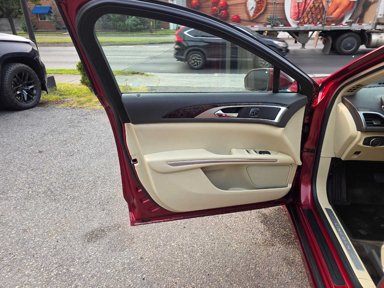 Lincoln MKZ 4dr Sdn FWD 2015 Lincoln MKZ 4dr Sdn FWD 2015