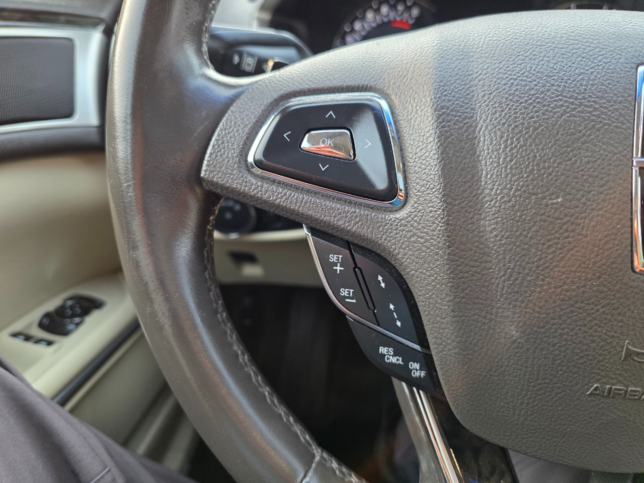 Lincoln MKZ 4dr Sdn FWD 2015 Lincoln MKZ 4dr Sdn FWD 2015