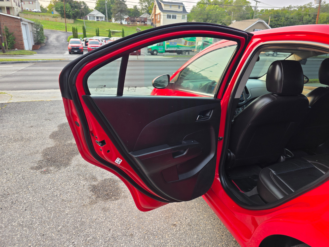 Chevrolet Sonic 4dr Sdn Auto LT 2015 Chevrolet Sonic 4dr Sdn Auto LT 2015
