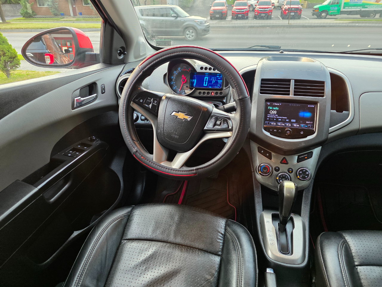 Chevrolet Sonic 4dr Sdn Auto LT 2015 Chevrolet Sonic 4dr Sdn Auto LT 2015