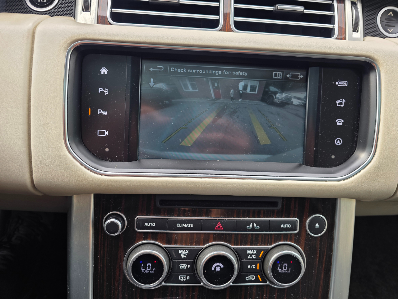 Land Rover Range Rover 4WD 4dr Diesel HSE 2016 Land Rover Range Rover 4WD 4dr Diesel HSE 2016