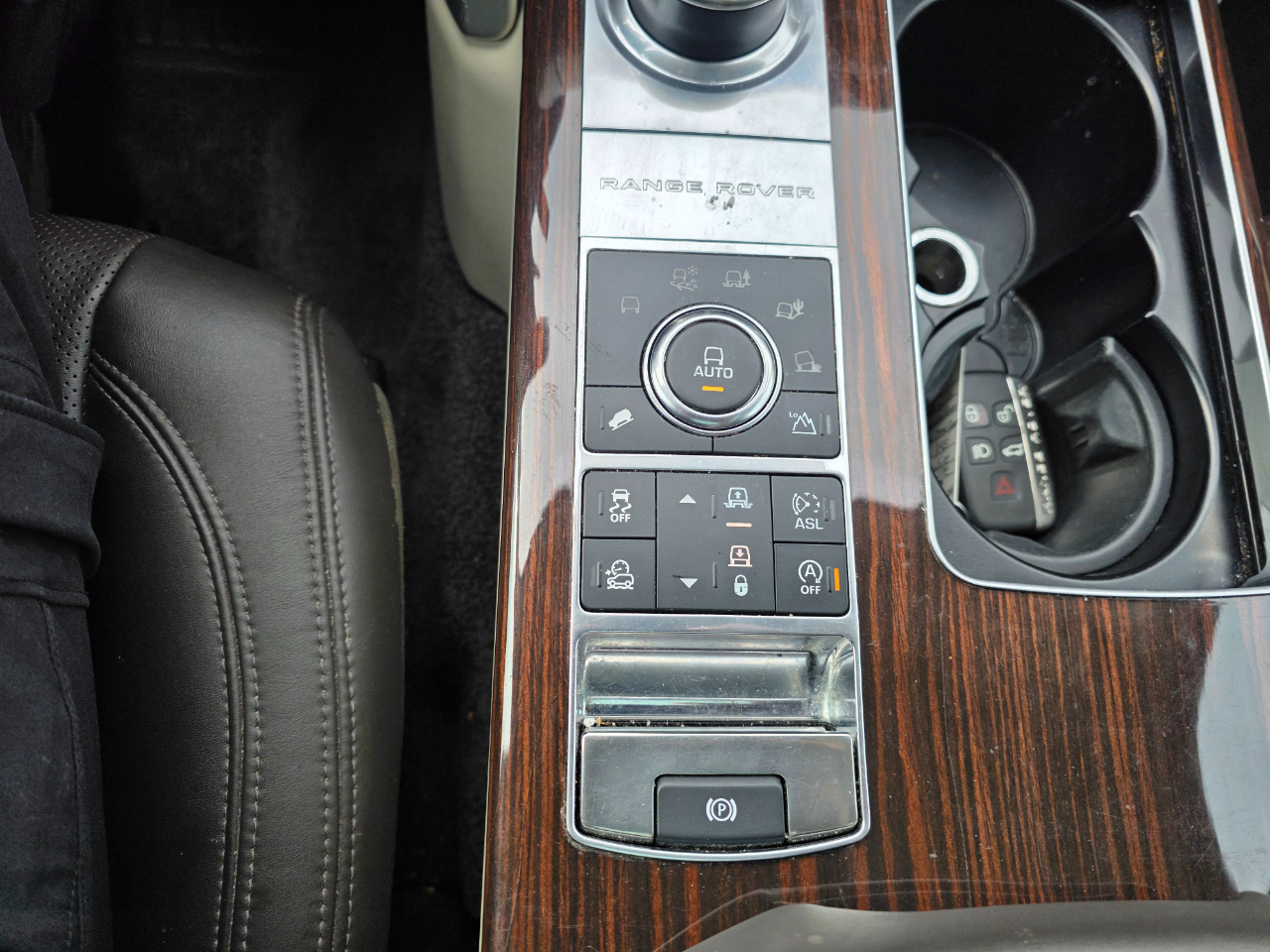 Land Rover Range Rover 4WD 4dr Diesel HSE 2016 Land Rover Range Rover 4WD 4dr Diesel HSE 2016