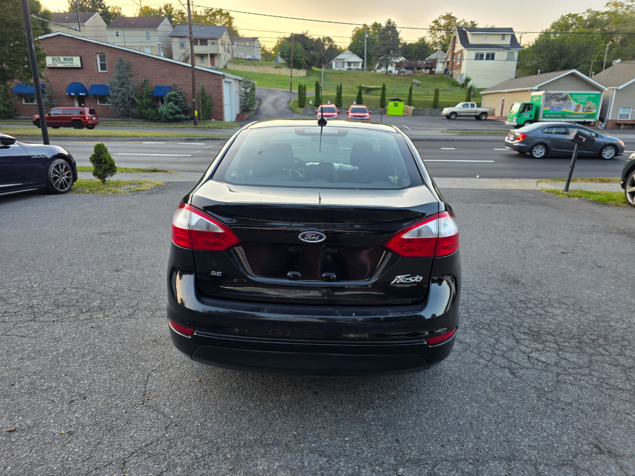 2019 Ford Fiesta SE photo 2