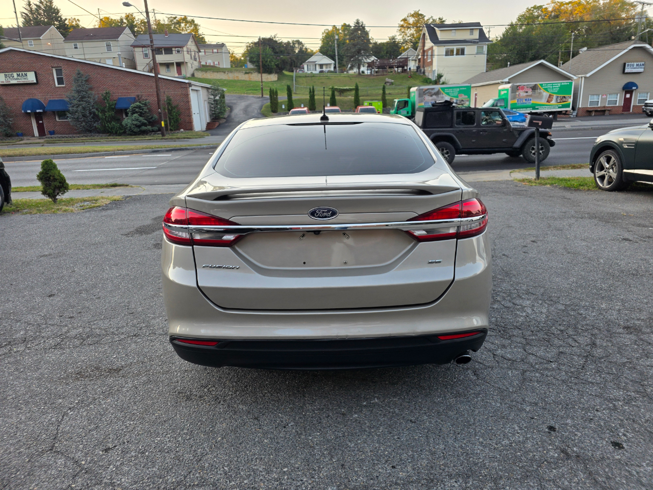 2018 Ford Fusion Hybrid SE photo 2