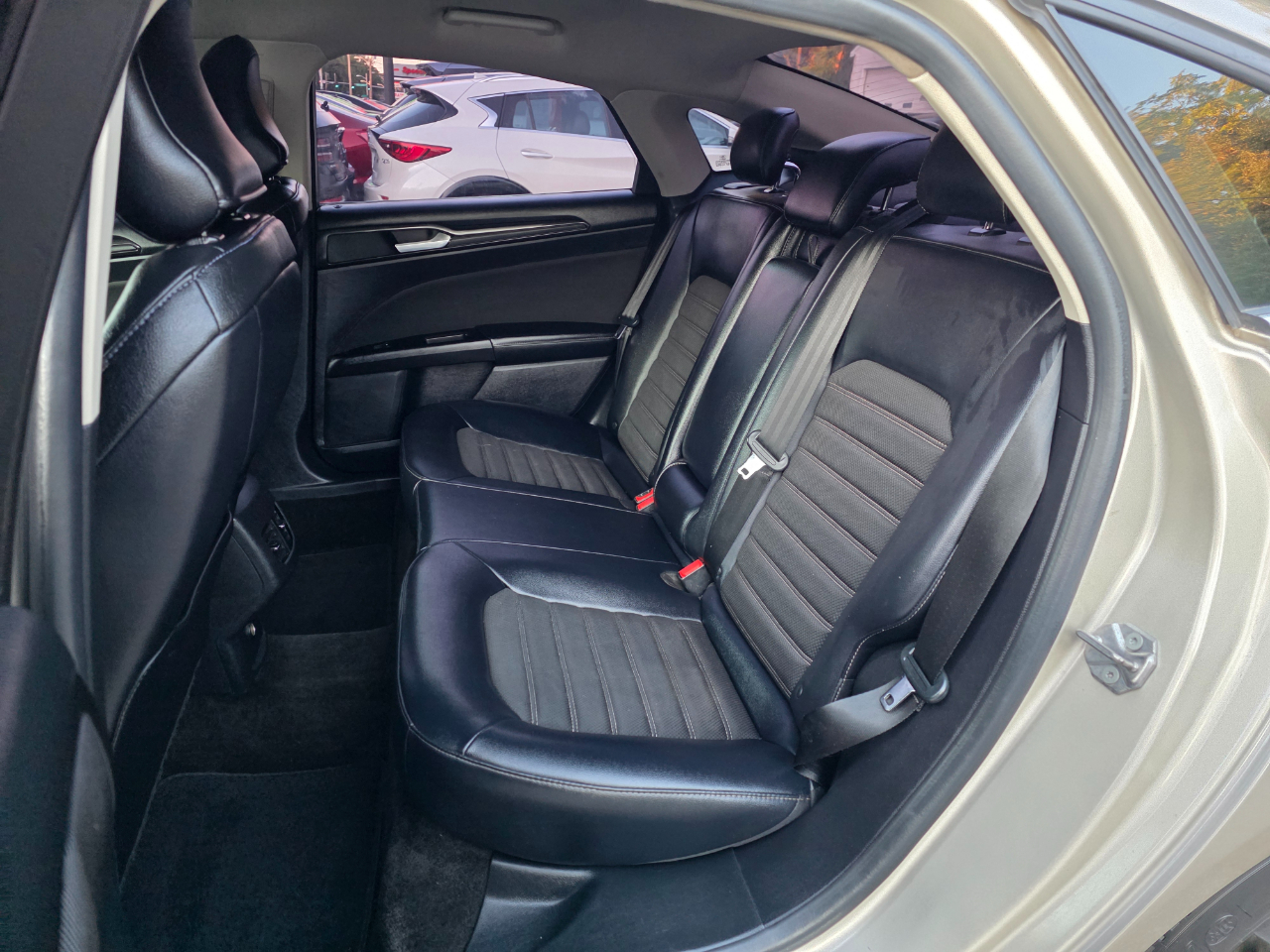 Ford Fusion Hybrid SE FWD 2018 Ford Fusion Hybrid SE FWD 2018