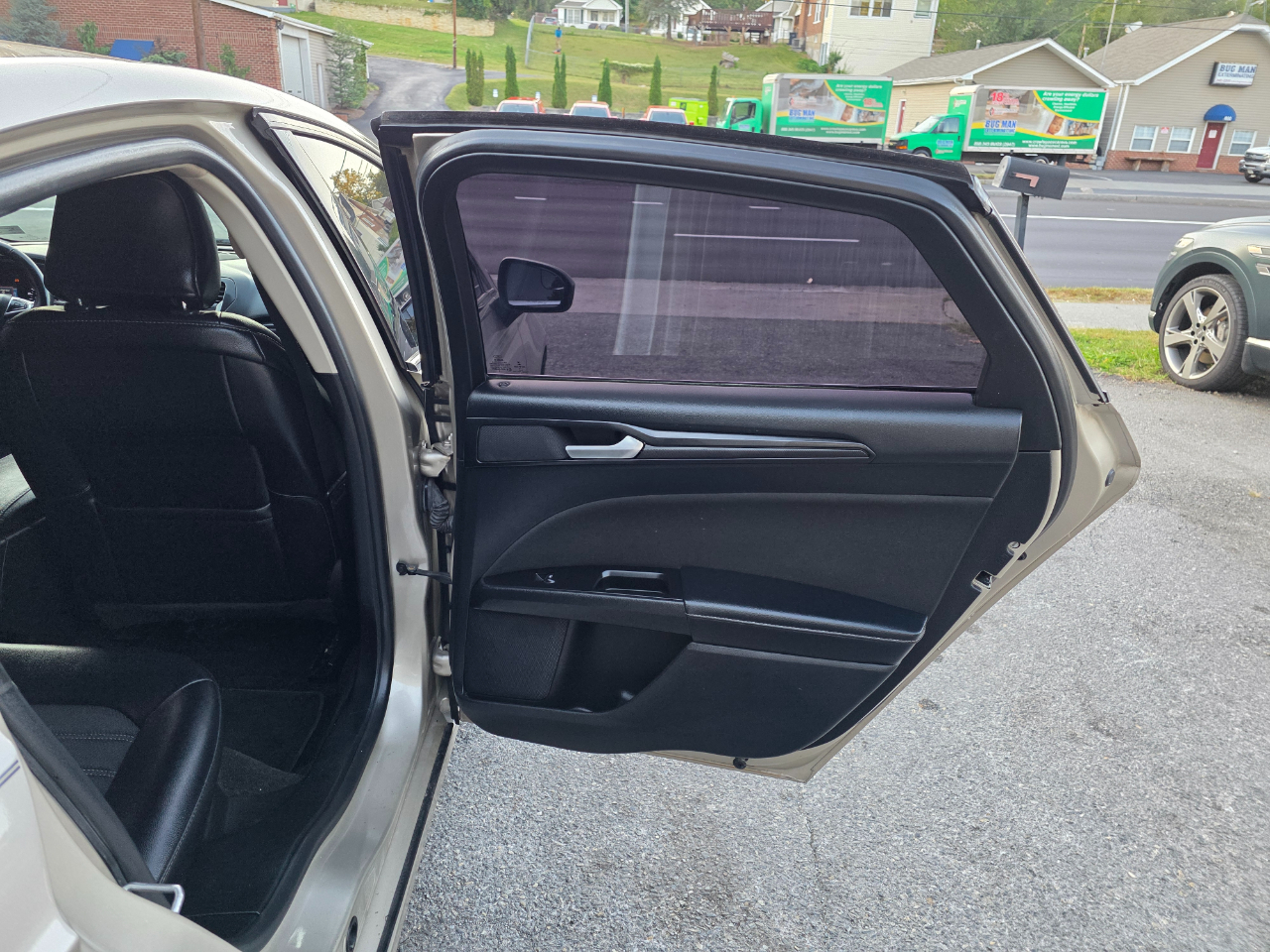 Ford Fusion Hybrid SE FWD 2018 Ford Fusion Hybrid SE FWD 2018