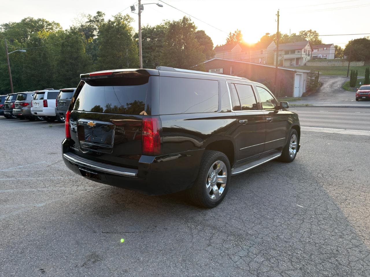 Chevrolet Suburban 4WD 4dr LTZ 2015