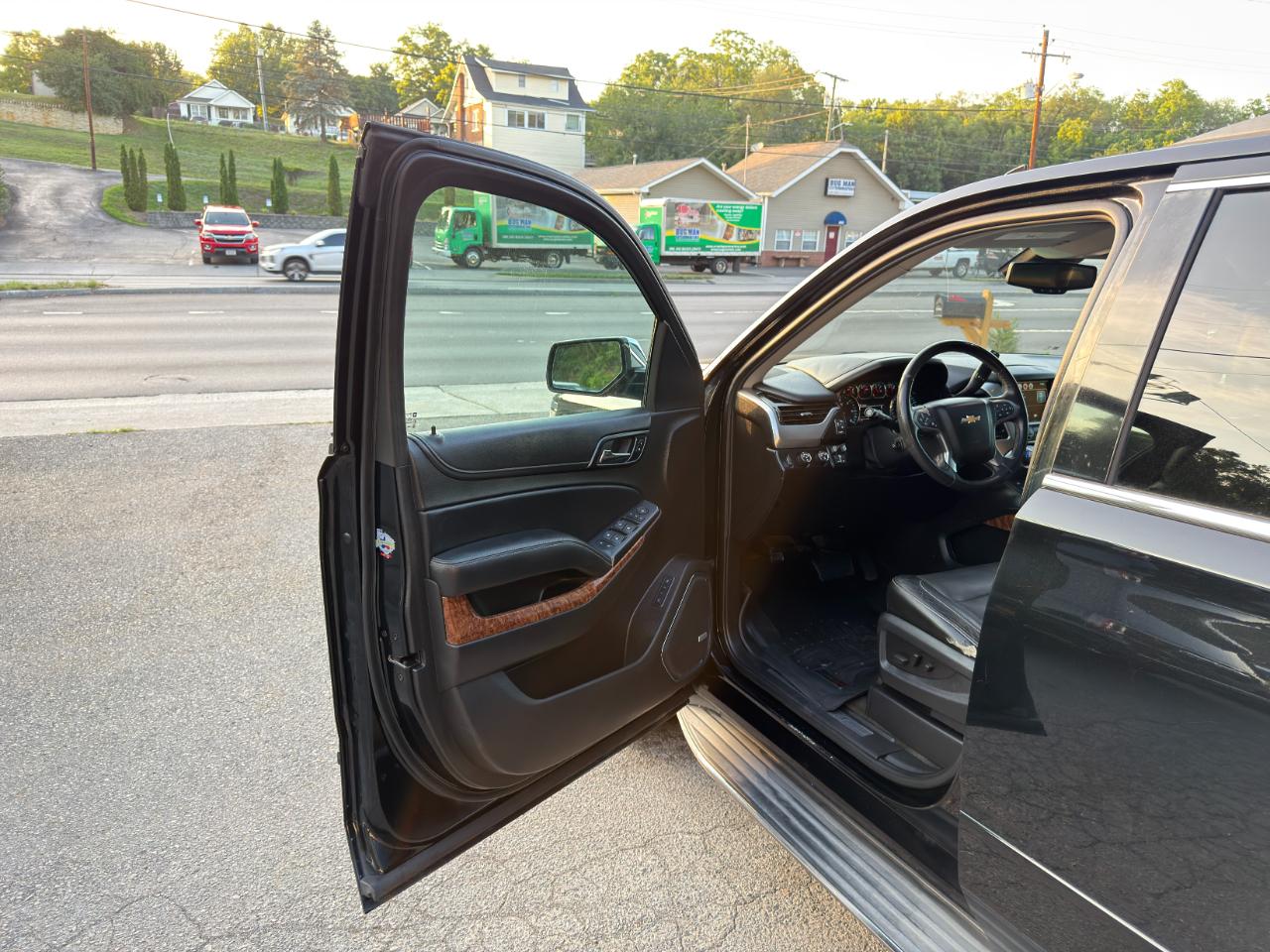 Chevrolet Suburban 4WD 4dr LTZ 2015