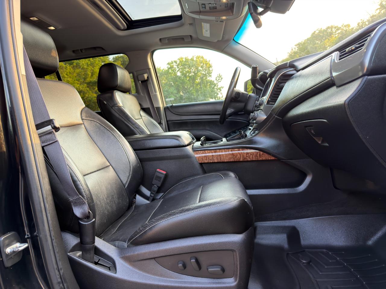 Chevrolet Suburban 4WD 4dr LTZ 2015