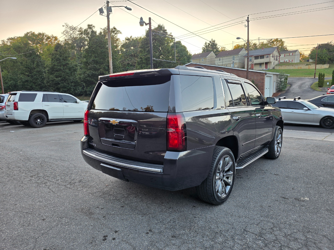 2015 Chevrolet Tahoe LTZ photo 2